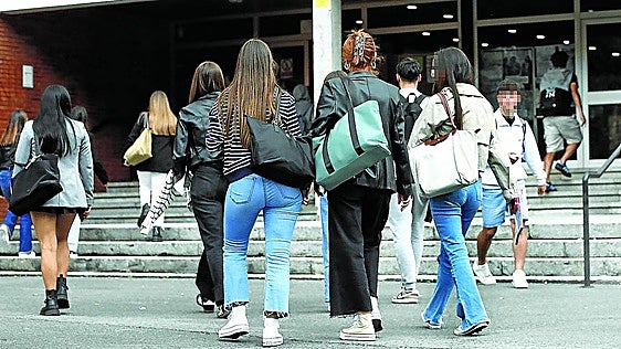 1.800 universitarios pierden la beca del Gobierno vasco por sus bajas calificaciones