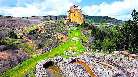 El pueblo que adoptó a Miguel Delibes