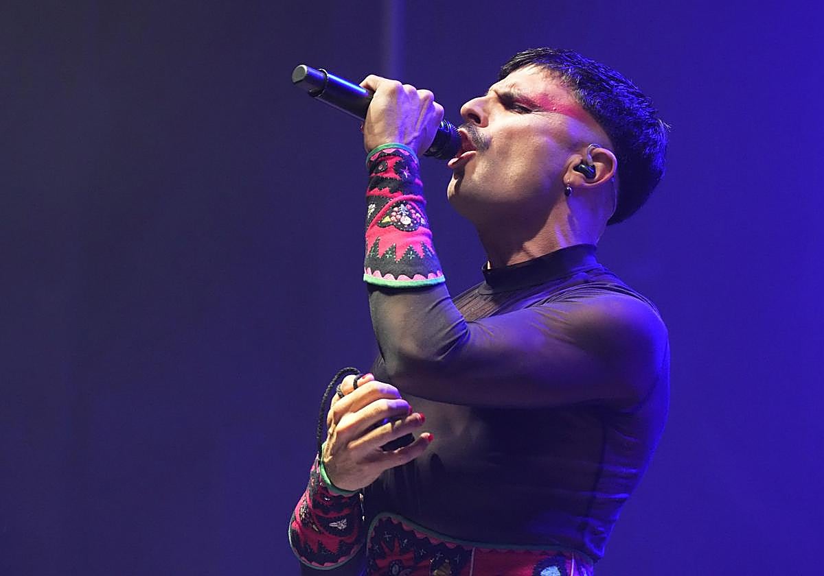 La romería playera de Rodrígo Cuevas