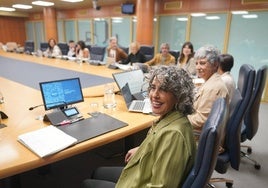 La vicelehendakari y consejera de Cultura, Ibone Bengoetxea, este lunes en el Parlamento vasco.