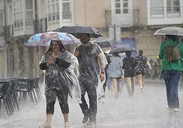 La lluvia descarga con fuerza en varios puntos de Álava
