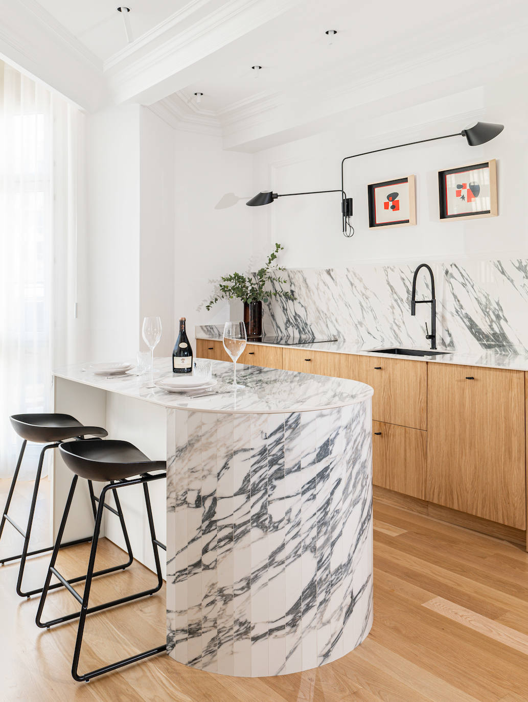 La vivienda de una familia en el Ensanche bilbaíno con más de 100 años de historia y toque moderno