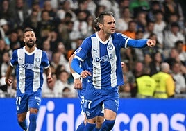 Kike pide calma tras el segundo gol.