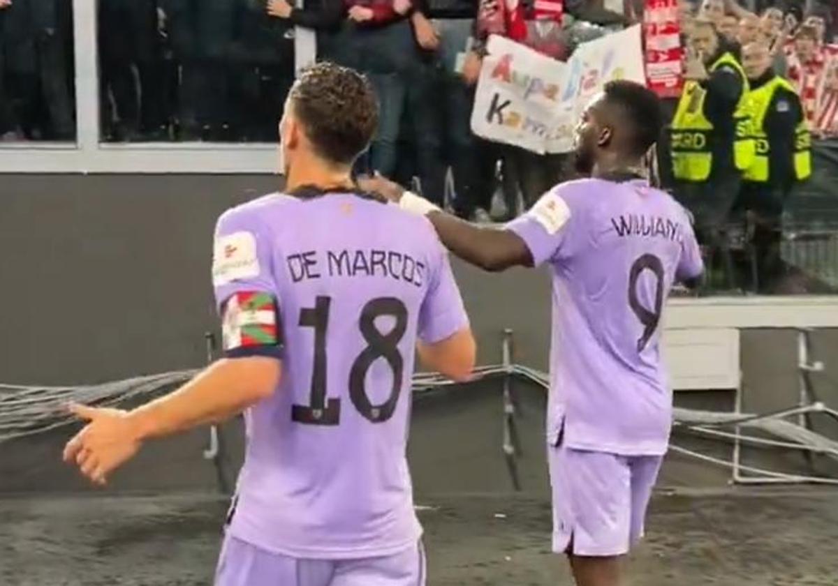 El momento en el que De Marcos e Iñaki Williams recriminan a los radicales el lanzamiento de bengalas