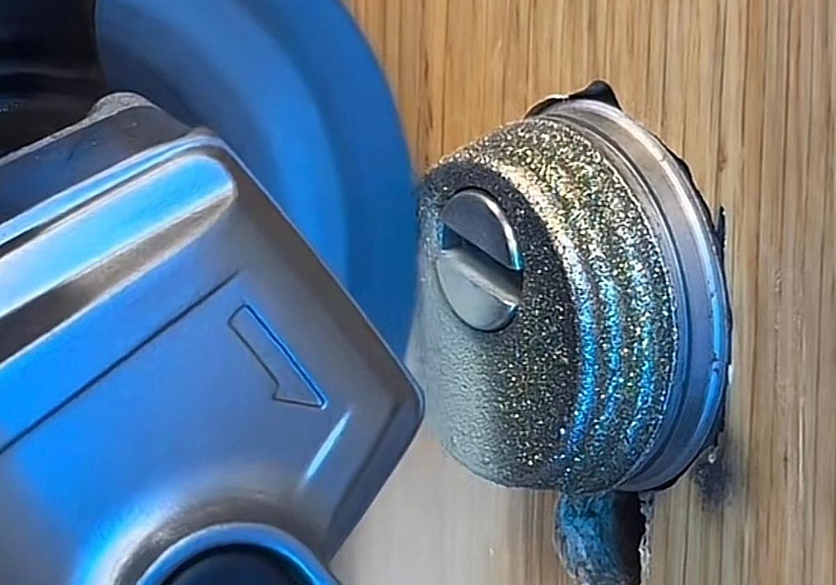 A la venta la cerradura antirrobo que es indestructible por cualquier radial