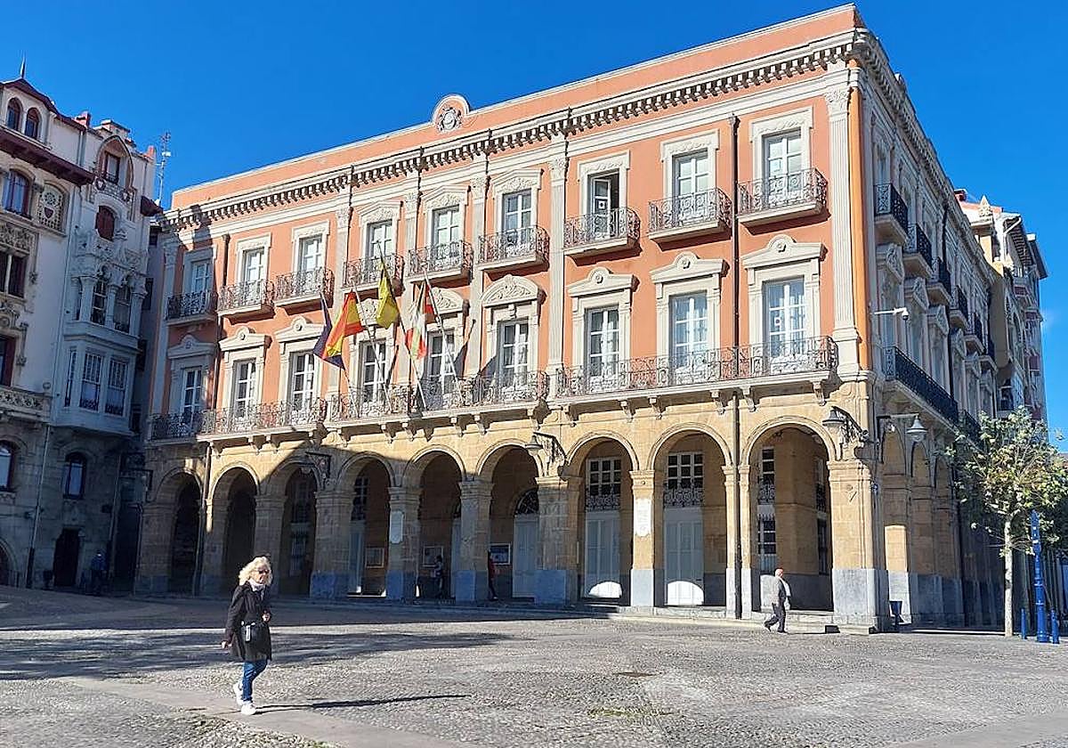 Los perfiles que más demanda el Consistorio jarrillero son informadores cívicos, pintores y administrativos.