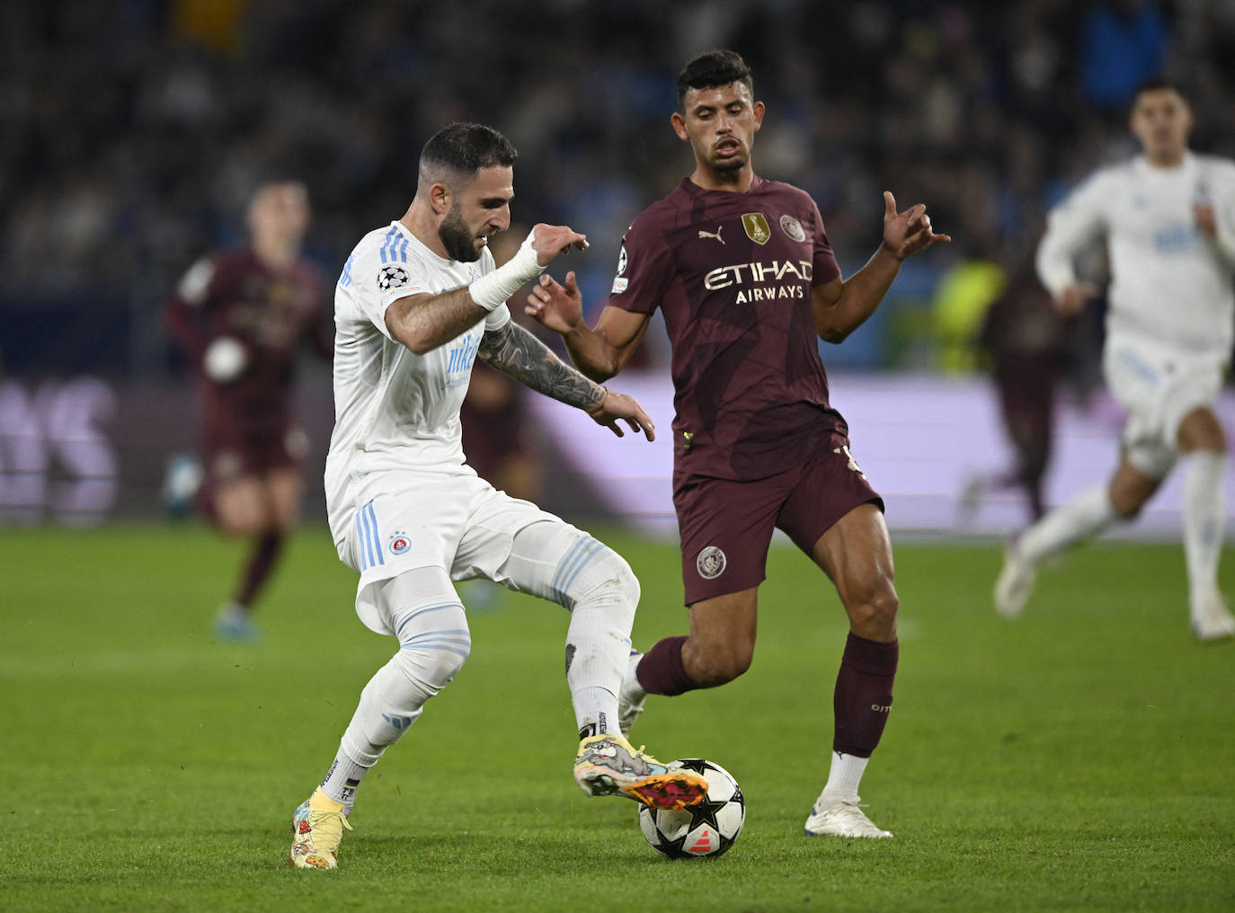 Matheus Nunes ayer en el partido del City en Champions.