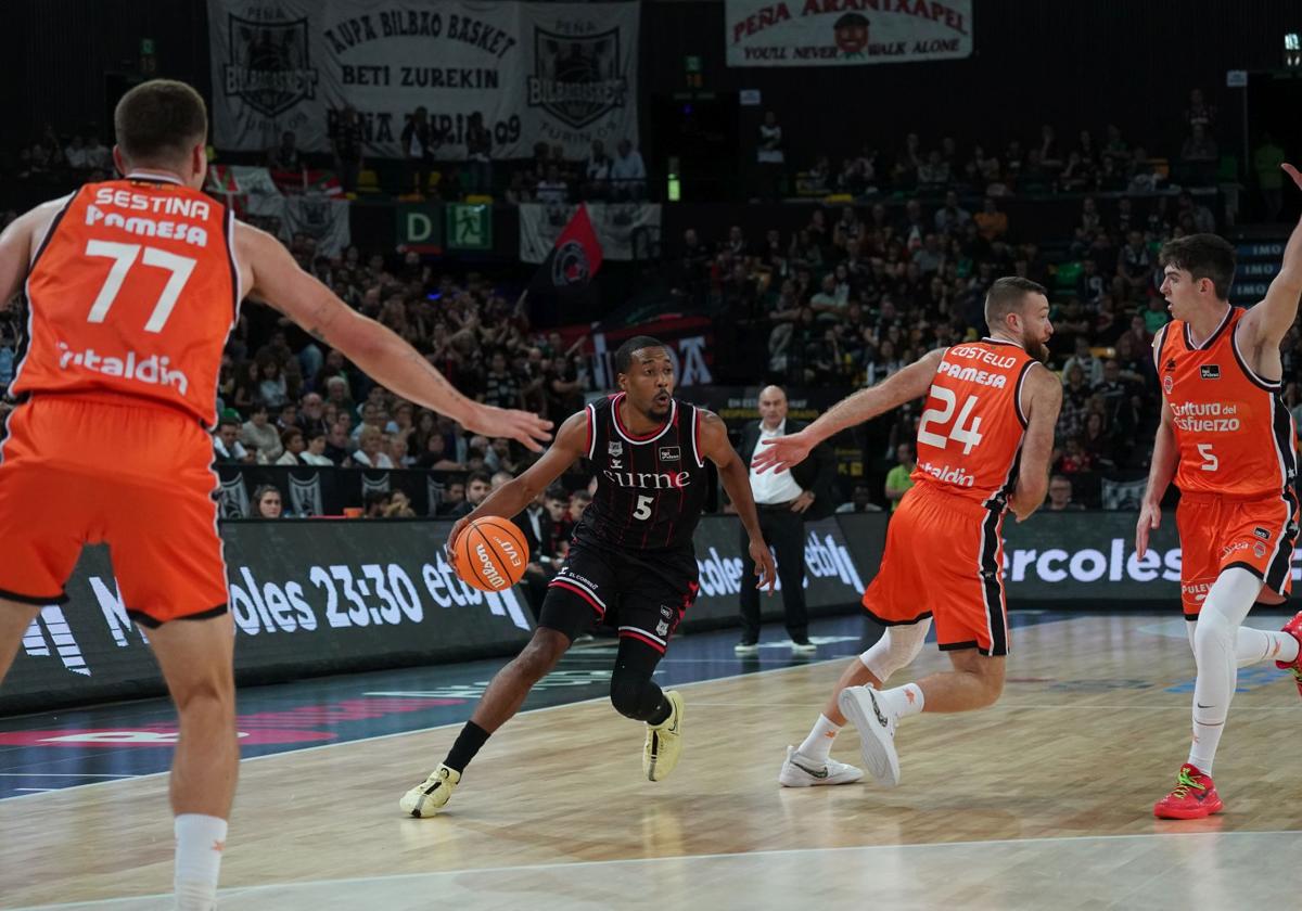 El Bilbao Basket contó una vez más con el aliento de Miribilla.