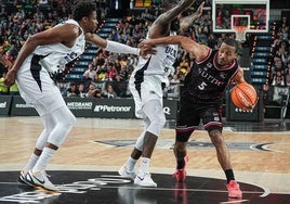 Ali cuajó un último cuarto descomunal con 17 puntos.