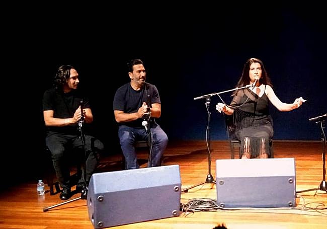 En cuarteto, con los dos palmeros enfáticos