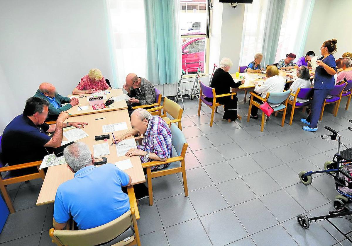 Los familiares adquirirán más conocimientos para atender a familiares como los que acuden a la Unidad de estancias diurnas.