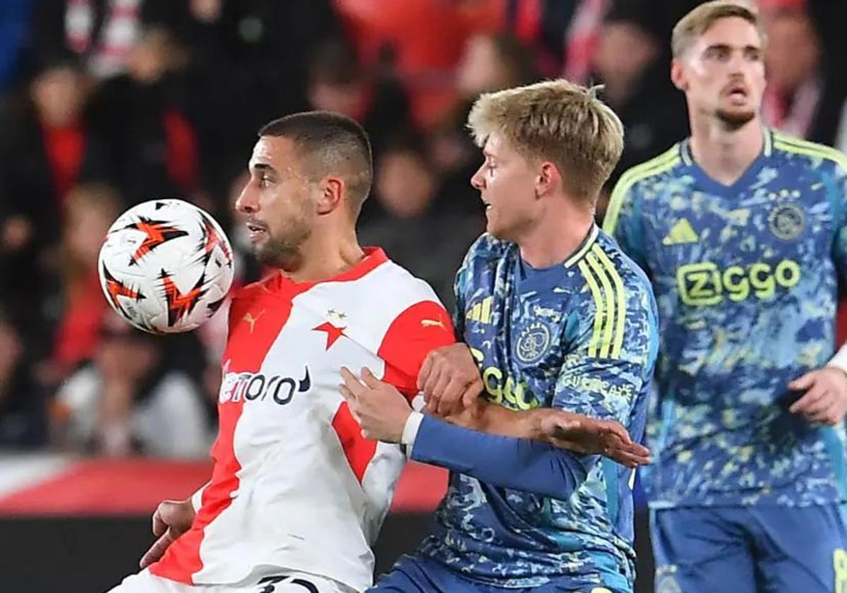 Ondřej Lingr, del Slavia, en el partido contra el Ajax.