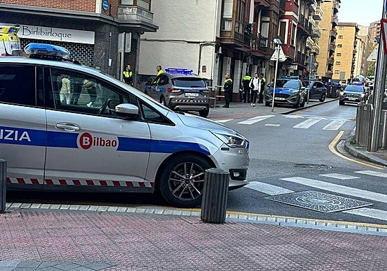 La pelea entre dos varones ha tenido lugar en la calle Zabalbide, en Santutxu.