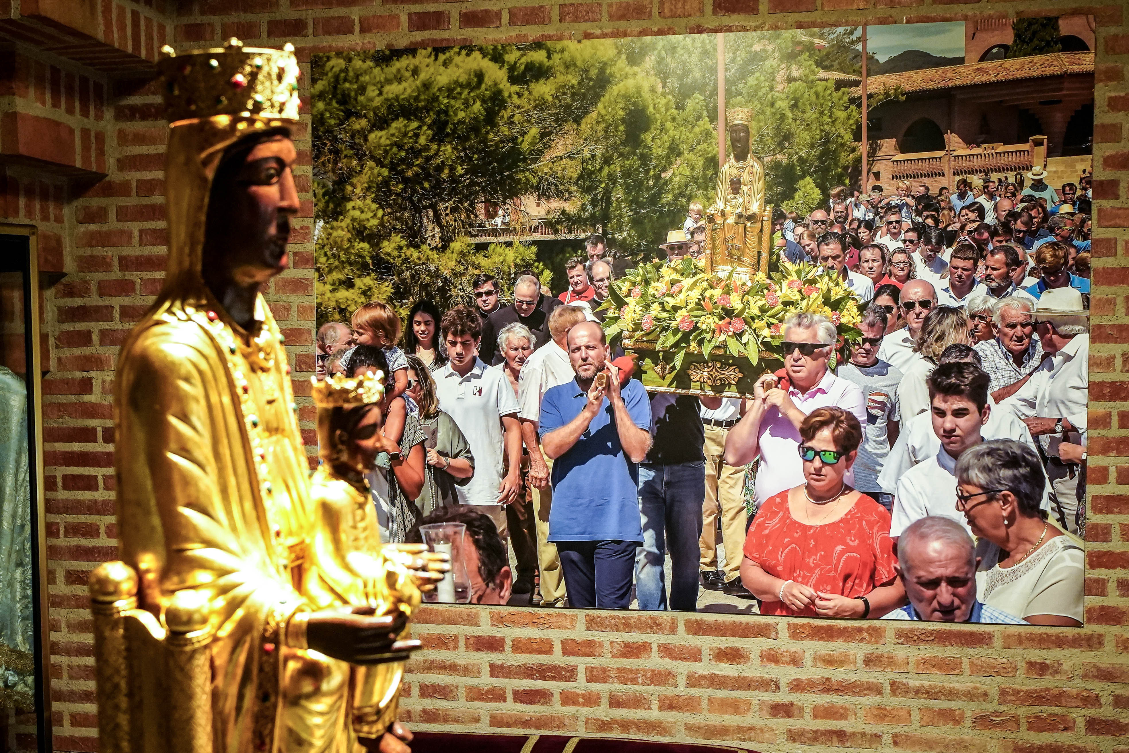 Réplica de la Virgen de Torreciudad.