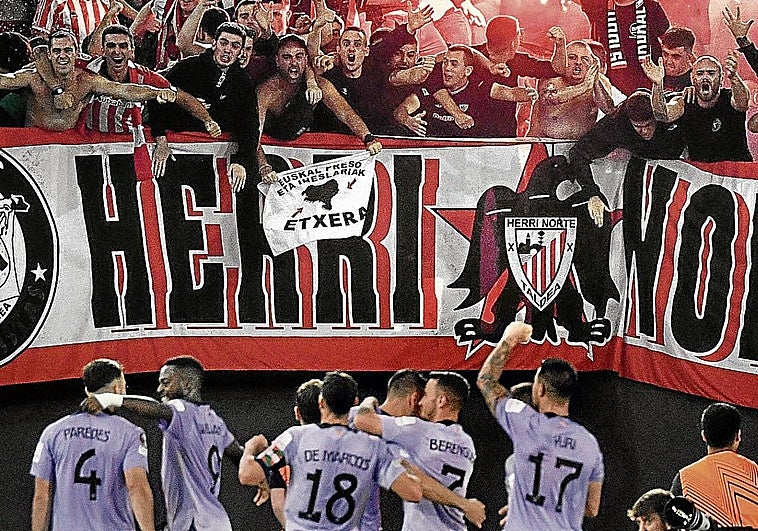 El Athletic inicia el proceso para expulsar a los dos socios implicados en el lanzamiento de bengalas en Roma