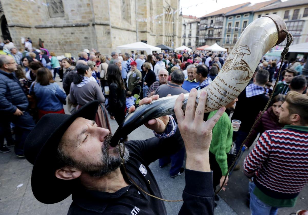 El tradicional concurso de putxeras es el principal reclamo de las fiestas de San Severino.