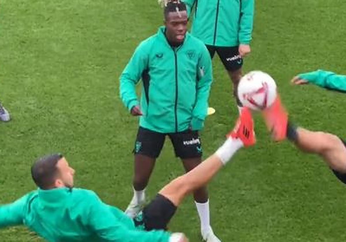 ¿Los entrenamientos del Athletic necesitan VAR?: el pique entre Berenguer y Unai Nuñez en un rondo