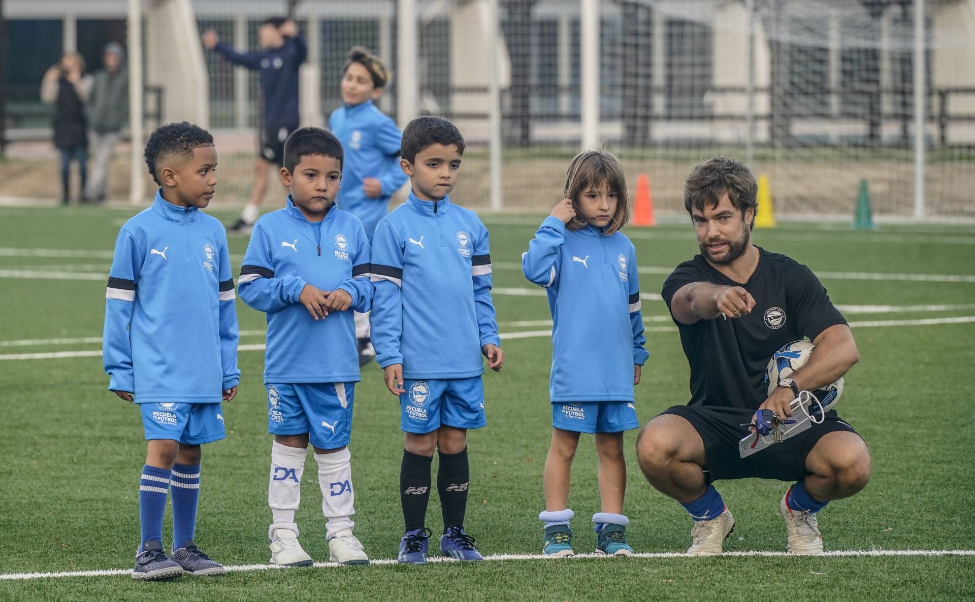 Todas las fotos del entrenamiento de la Escuela del Alavés