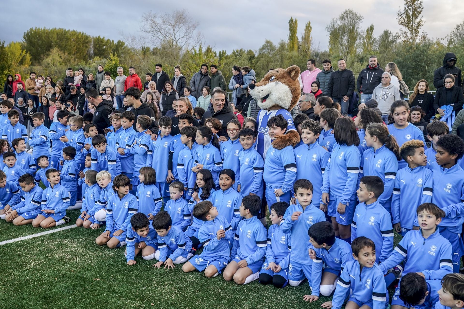 Todas las fotos del entrenamiento de la Escuela del Alavés