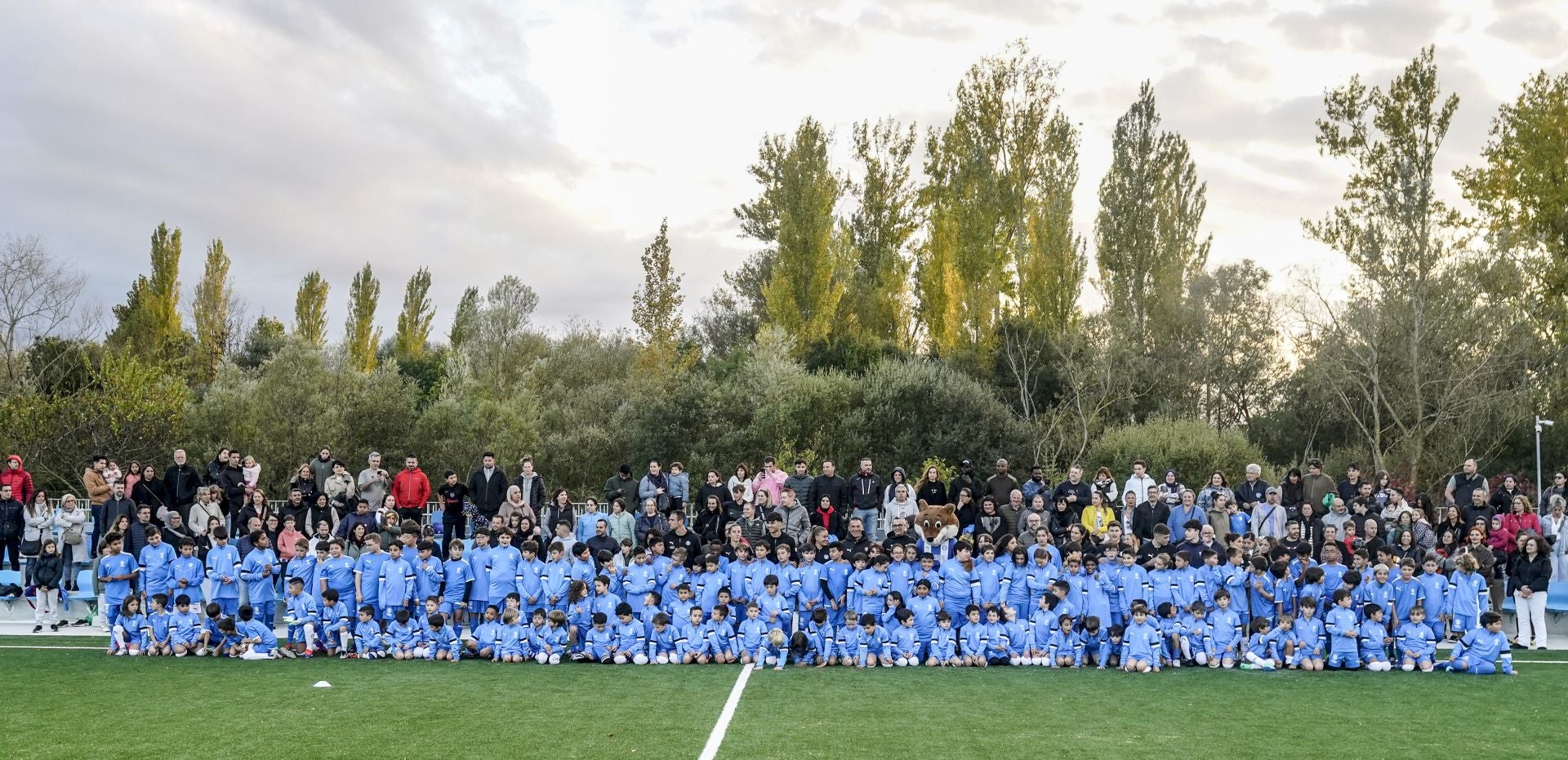 Todas las fotos del entrenamiento de la Escuela del Alavés