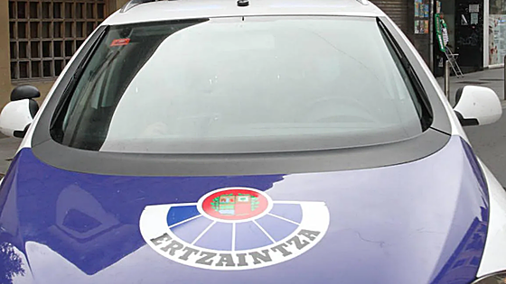 Se hace el dormido para evitar que le detengan tras forzar varios coches y parcelas en un garaje de Bilbao