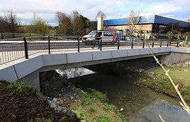 El edificio se creó en los años 70 y arrastra problemas estructurales importantes.