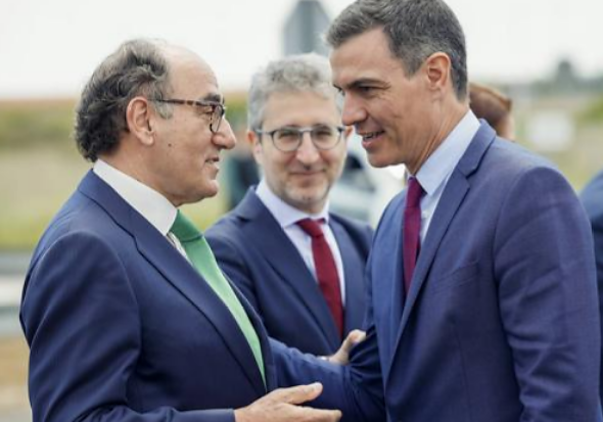 Galán duda de que se apruebe el 'impuestazo' a las energéticas