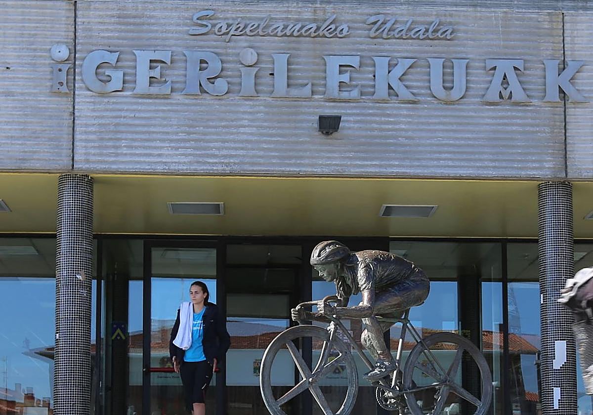 Los servicios del polideportivo municipal son gestionados por la empresa adjudicataria BPX Sport.