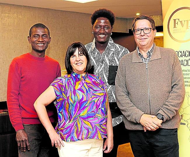 Oscar Elegbede, Patricia Casado, Toussainte Deguenon y Gonzalo Olabarría. 