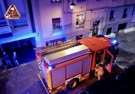 El camión de los bomberos, en la calle Cubo.