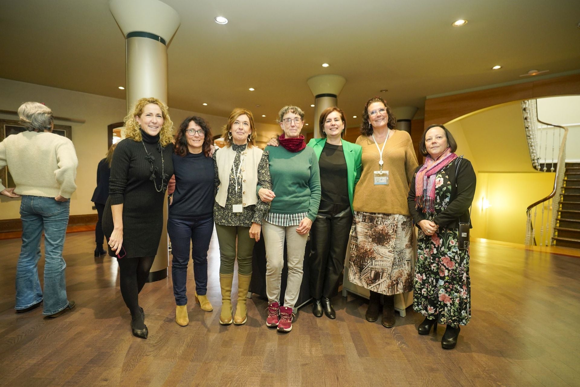 Cristina Ortiz de Latierro, Noelia Garnica, Arantza Yarza, Blanca Rosa Lázaro, Ainhoa Sagarduy, Blanca González y Judith Zamora.