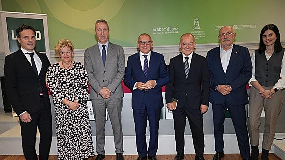 El Mirador: Brindis por una educación completa