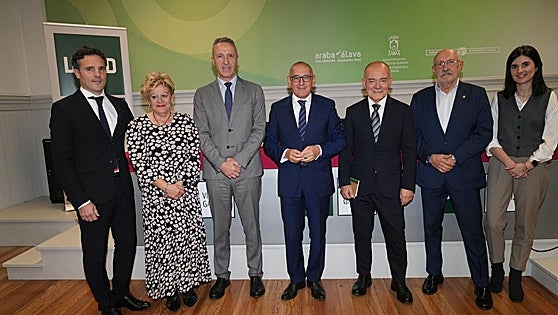 El Mirador: Brindis por una educación completa