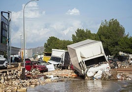 Voluntarios de Galdakao piden no enviar «nada» a los afectados por la Dana por el colapso de las carreteras