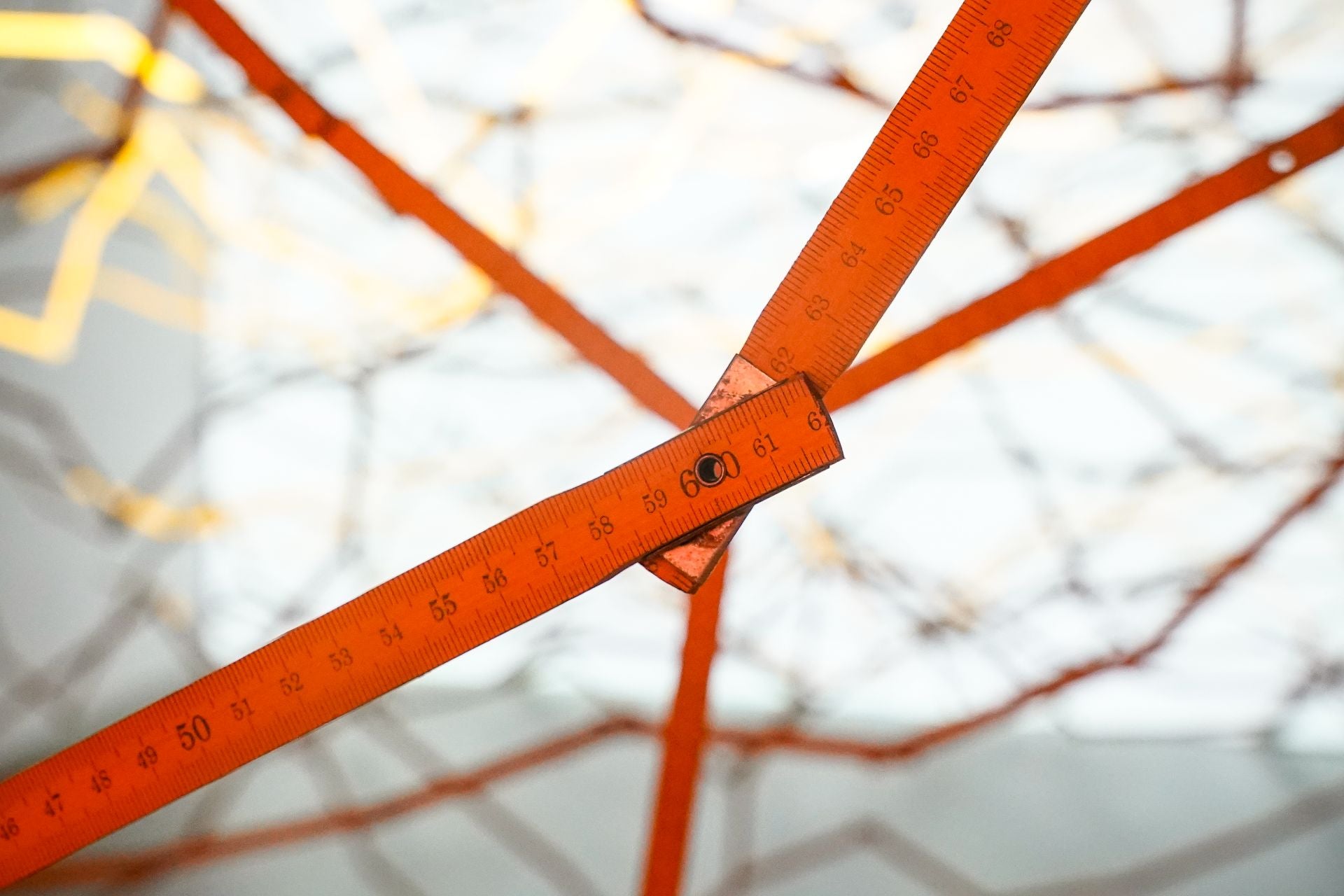 Exposición de Joxerra Melguizo &#039;Refugios-diarios (lerro galduak)&#039; en Artium