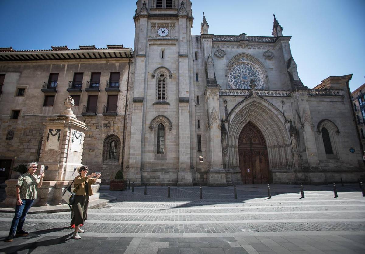 Exterior de la Catedral de Bilbao.