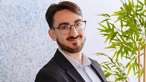 «Emprendedor es quien ve un problema y se propone solucionarlo»