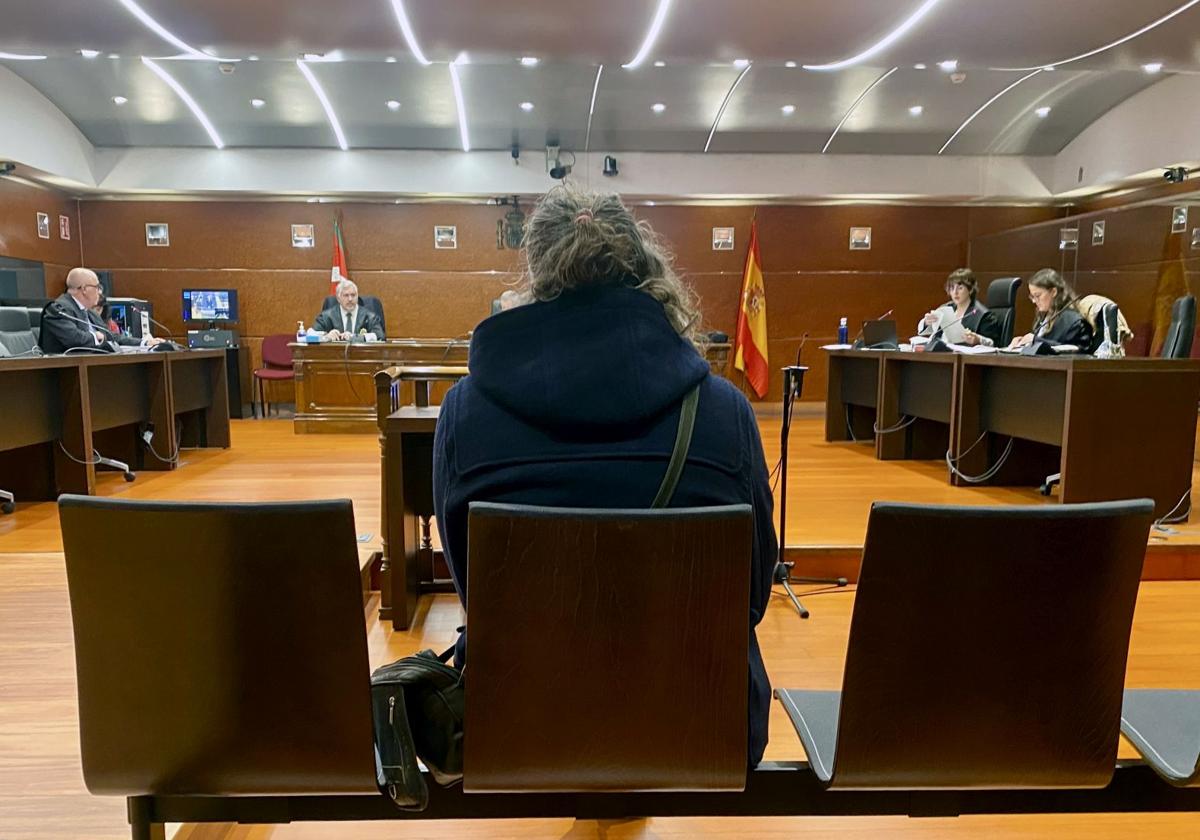 El ya absuelto, durante la vista oral celebrada en la Audiencia Provincial de Álava.