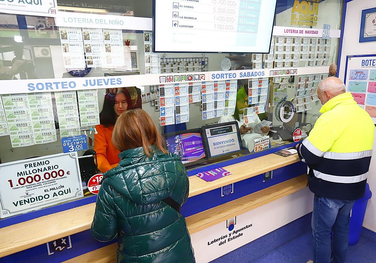 Cuidado si recibes este mensaje: el aviso sobre las estafas en la Lotería de Navidad y otros sorteos