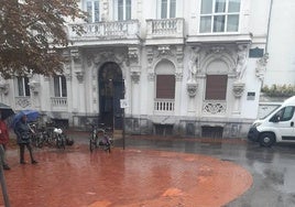 Se han retirado bolardos redondos en este punto del Paseo de Fray Francisco.