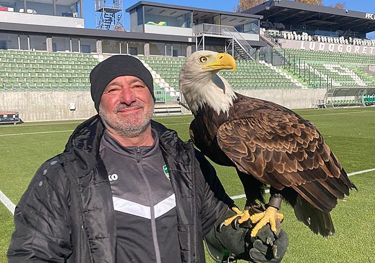 El cetrero gaditano, esta mañana con Fortuna en el campo búlgaro