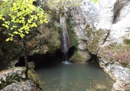 Al abrigo de la cascada de Aguaque