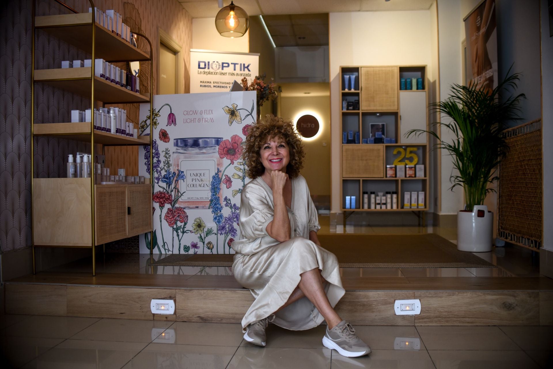 Marina celebra 25 años al frente de su centro de estética en Barakaldo: «Todo es gracias a mis clientas»