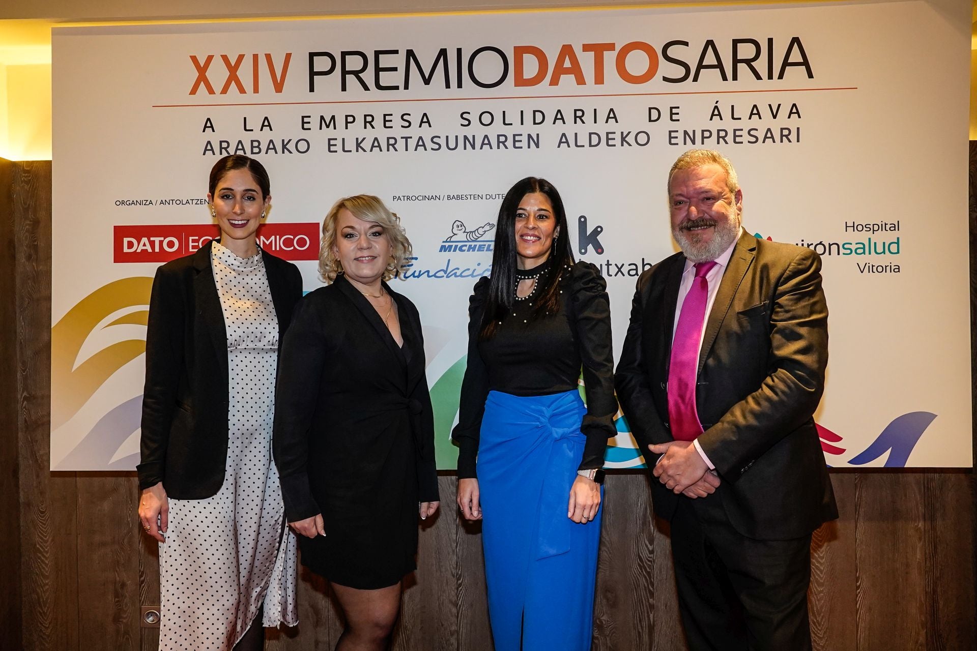 Miriam López, Nuria Ortega, Nekane García y Álvaro Martínez.