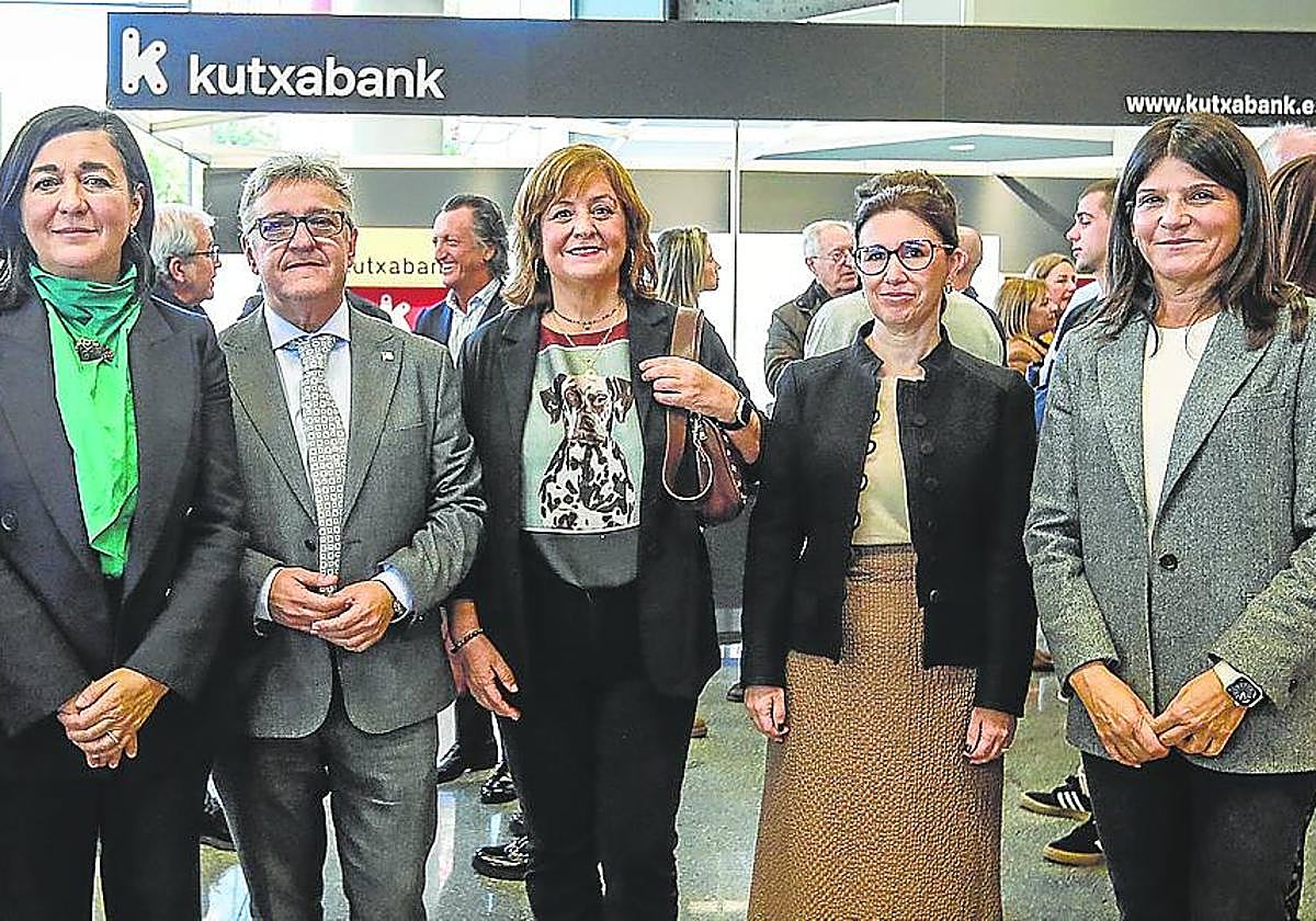Rafael Arberas, Yolanda Díez, Jon Bilbao, Carmen Manrique, Marian Álvarez y Amaia Ruiz.