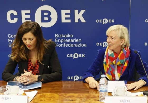 De izquierda a derecha María López Negrete, vicepresidenta de Cebek; Carolina Pérez Toledo, presidenta y Francisco Javier Azpiazu, secretario general.