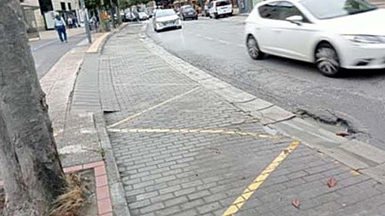 Llodio acelera para asfaltar este año el céntrico acceso al parking de la plaza Aldai