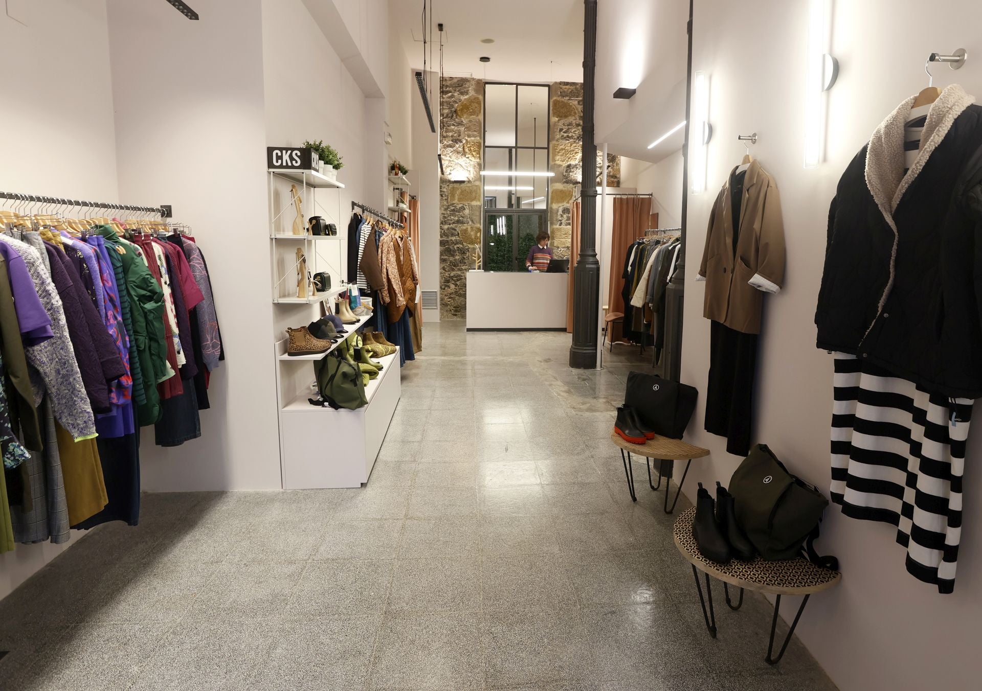 La tienda Mongolia abre en el centro de Bilbao y sorprende con moda japonesa