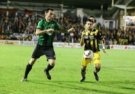 Imagen de archivo de un partido de 2015 entre el Sestao River y Barakaldo en Las Llanas.