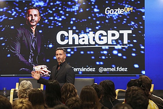 Amel Fernández: «Con ChatGPT podemos preparar mejor las entrevistas de trabajo»
